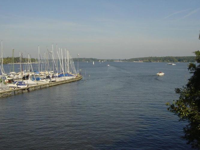 Cozy Apartment near Lake in Wannsee Appartement Berlijn